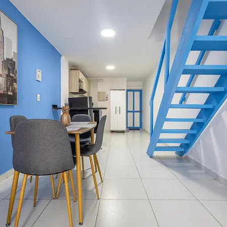 Apartamento Familiar En Centro Historico De De Indias, Colombia *